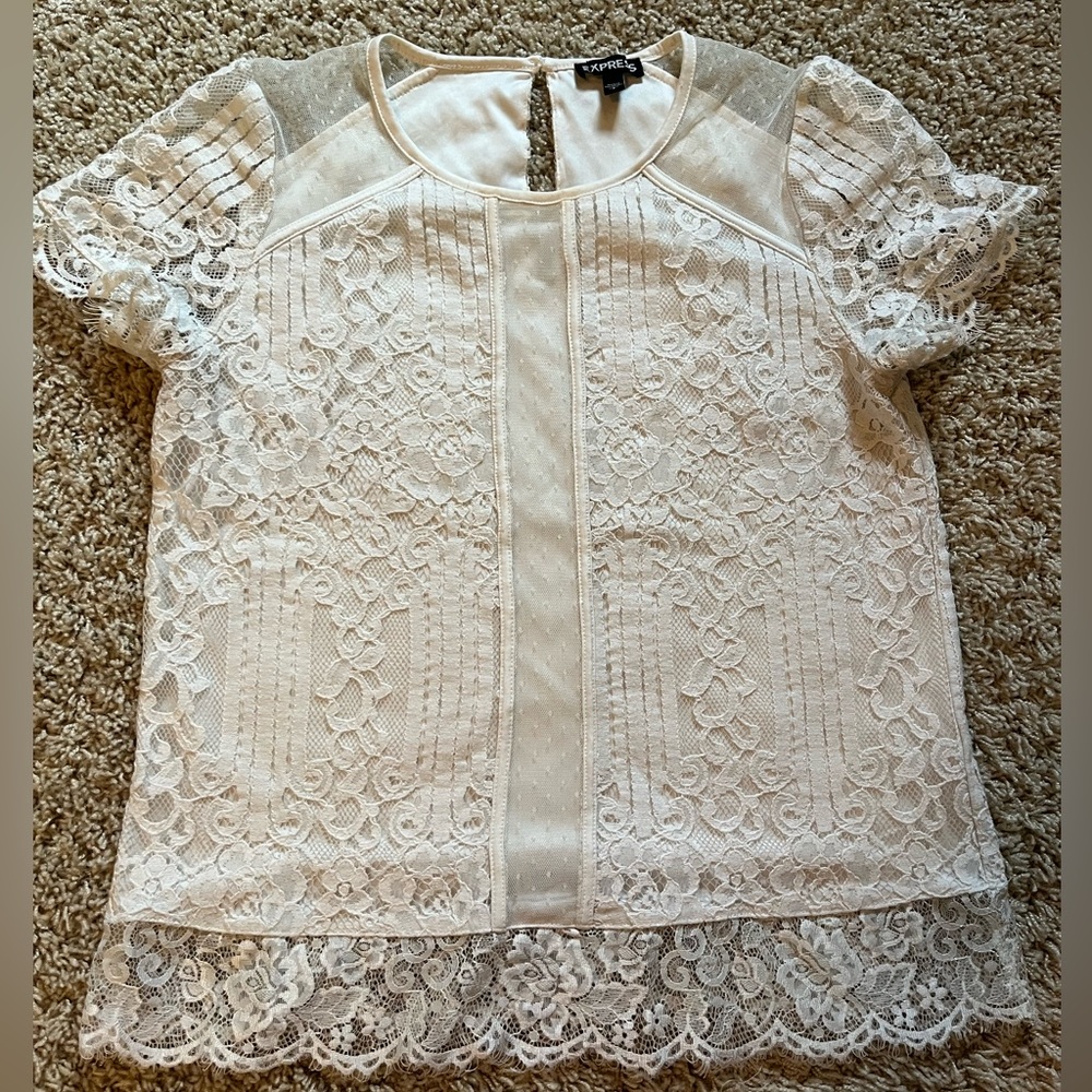 EXPRESS Lace Short Sleeve Top, White size Small